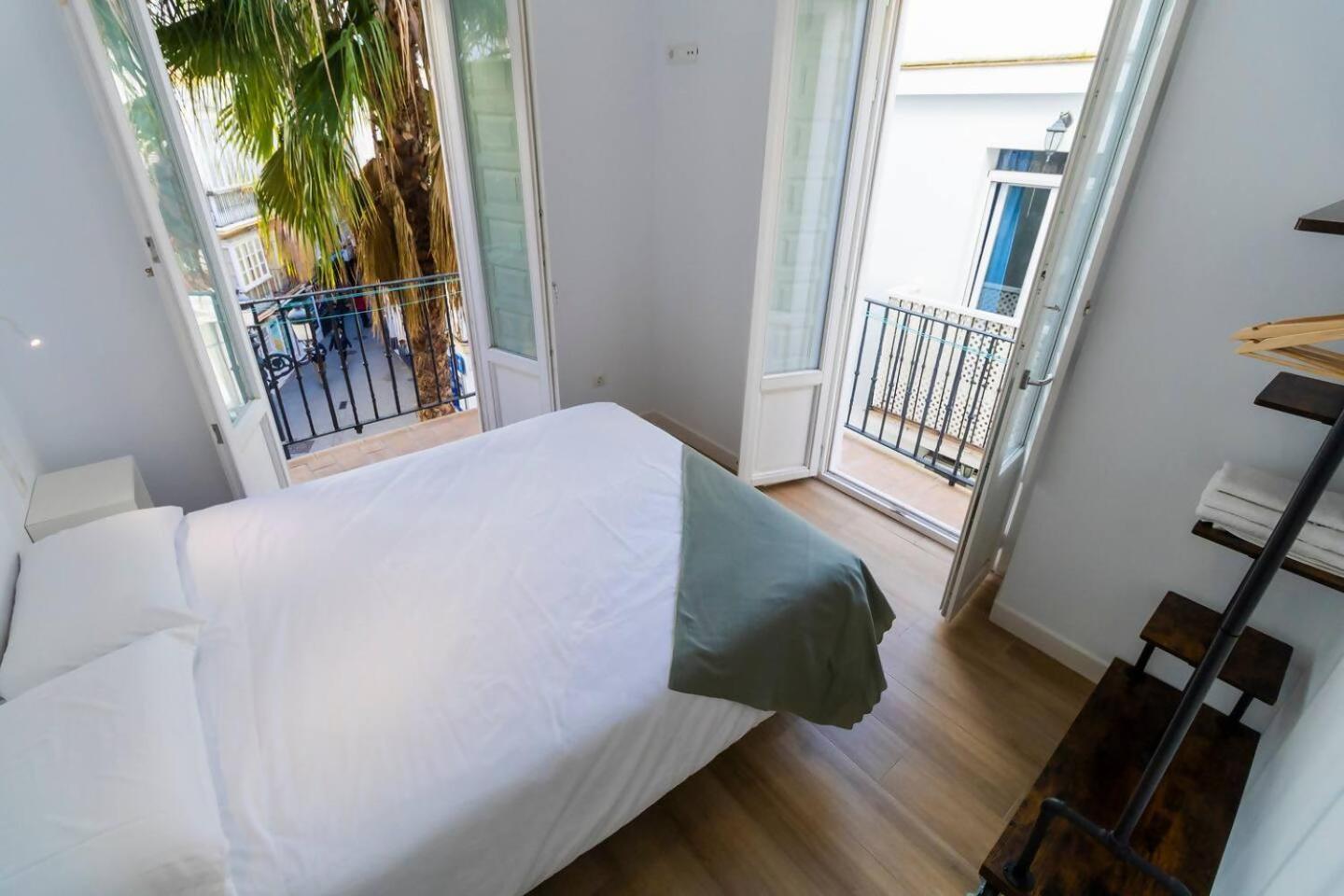 Apartamentos La Cruz Verde Cadiz Ruang foto